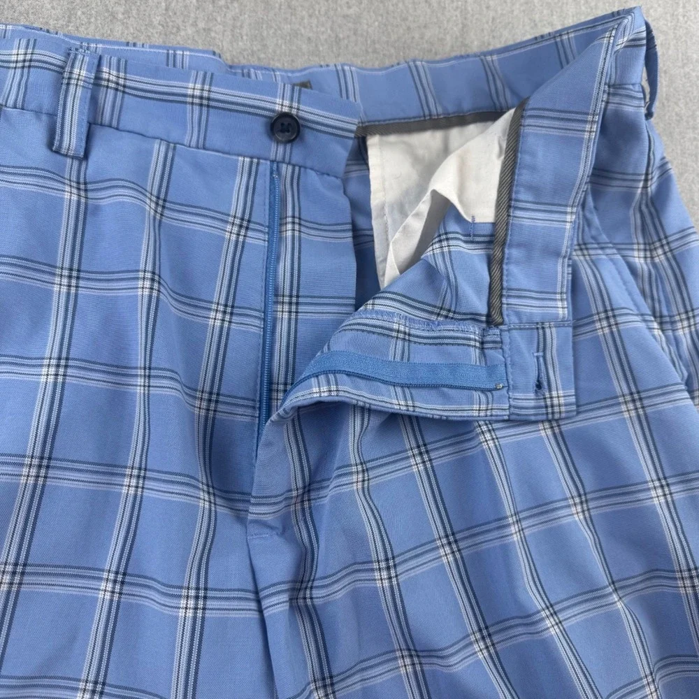 IZOD Golf Shorts Mens 34 Blue Plaid Flat Front Performance Stretch Casual